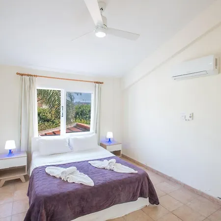Σπίτι διακοπών Geraeumige Und Private Ferienvilla Mit Eigenem Pool